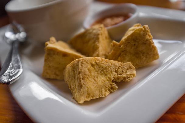 Tajski smażone Tofu - Zdjęcie, obraz