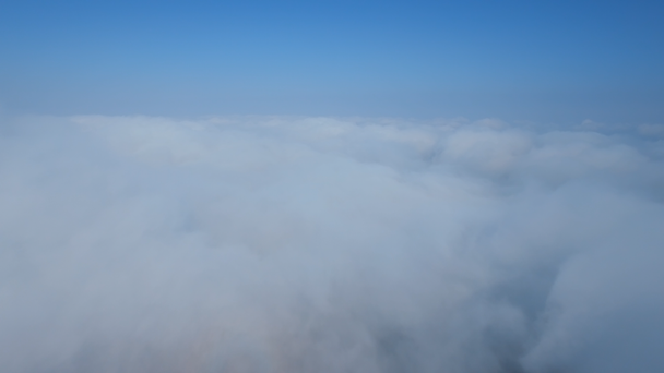 increíble panorama sobre las nubes
 - Imágenes, Vídeo