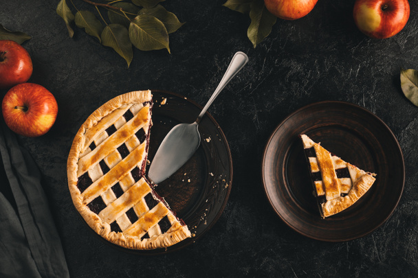 リンゴのパイとケーキ サーバー - 写真・画像