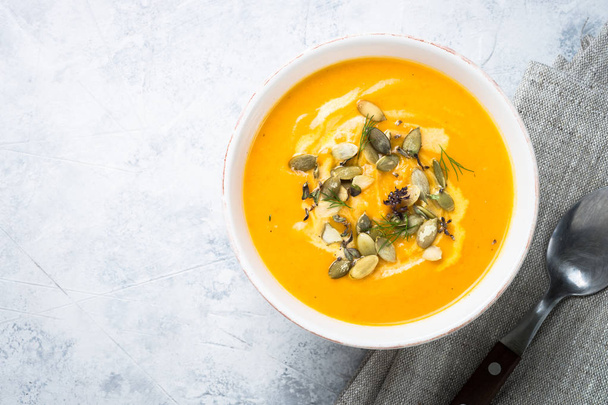 Pumpkin and carrot cream soup.  - Valokuva, kuva