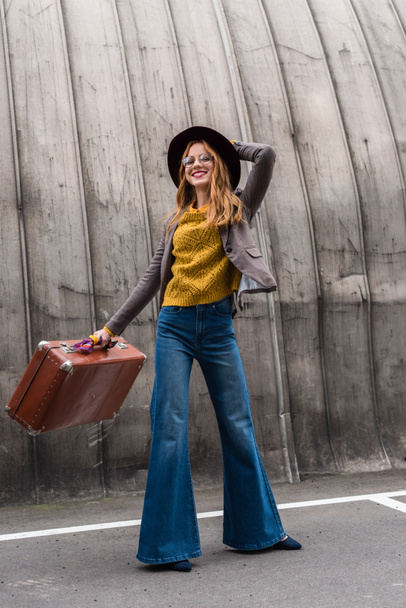 stylish girl in hat with suitcase - Φωτογραφία, εικόνα