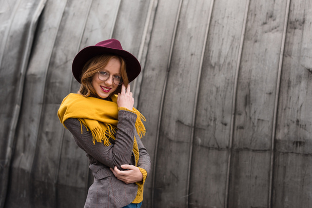 girl in hat and scarf - Fotoğraf, Görsel