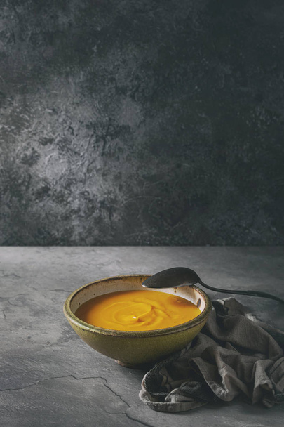 Pumpkin carrot soup - Foto, imagen