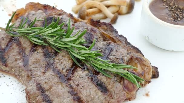Steak de bœuf grillé - Séquence, vidéo