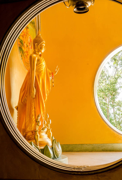 Duran Buda heykeli Hatyai Songkhla Tayland - Fotoğraf, Görsel