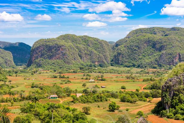 View of the Vinales valley, Pinar del Rio, Cuba. Copy space for text. - Foto, Imagem