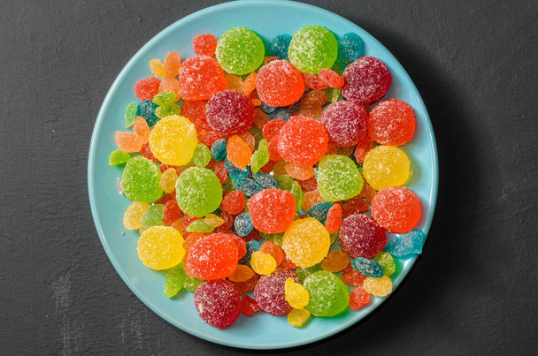 Яркие цветные конфеты
 - Фото, изображение