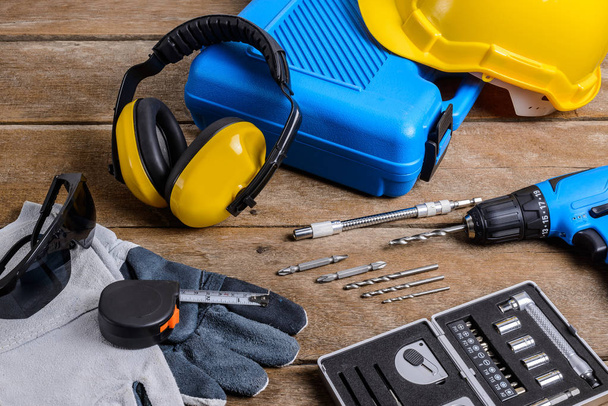 Δράπανο και τρυπάνι, εργαλεία, ξυλουργός και ασφάλειας, προστασίας Eq - Φωτογραφία, εικόνα