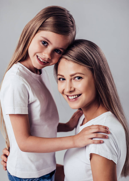 Mother with daughter - Фото, изображение