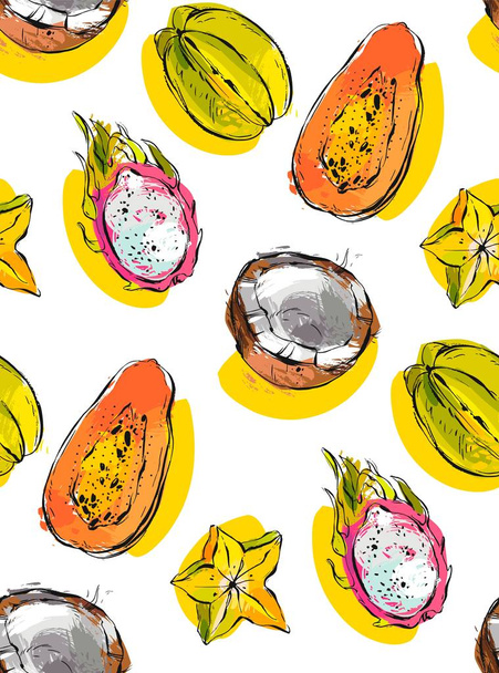 Dibujado a mano vector abstracto a mano libre textura inusual patrón sin costuras con frutas tropicales exóticas papaya, fruta del dragón, coco y carambola aislados sobre fondo blanco. - Vector, imagen