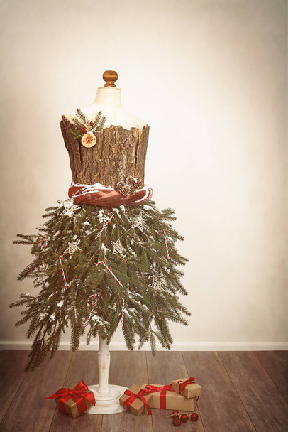 Festive Christmas Mannequin - Fotoğraf, Görsel