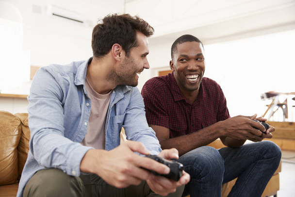 Friends Playing Video Game - Фото, зображення