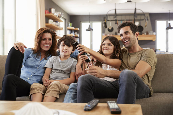 Family Watching Television - Фото, изображение