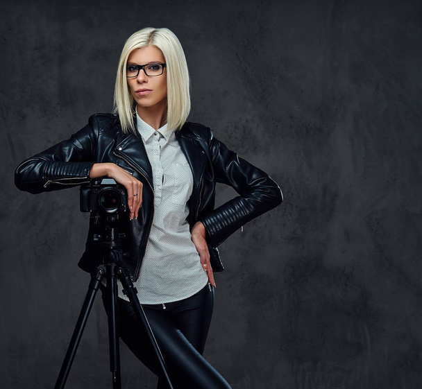 Blond photographer female  - Fotoğraf, Görsel
