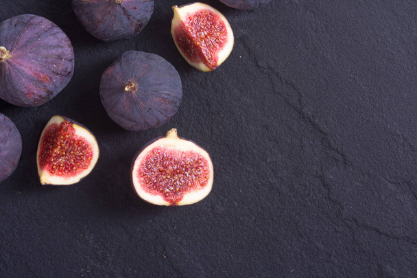 Ripe sweet figs - Zdjęcie, obraz
