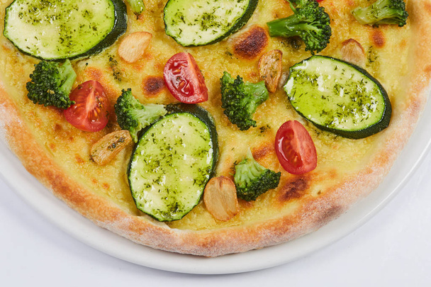 Gustosa pizza vegetariana
 - Foto, immagini