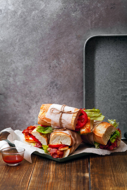 Fresh baguette sandwiches - Foto, afbeelding