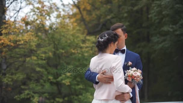 Wedding couple in autumn park. - Footage, Video