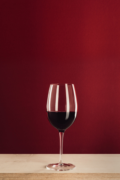 glass with red wine  - Foto, imagen