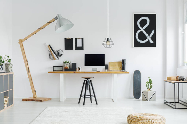 Minimalist hipster room with poster - 写真・画像