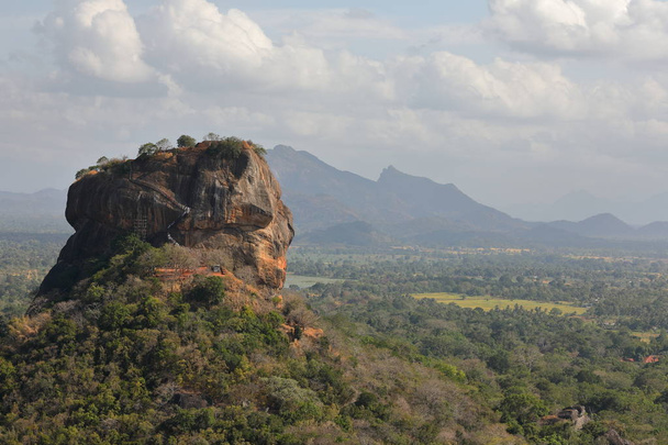 The Lion Rock of Sigiriya in Sri Lanka - Foto, Bild