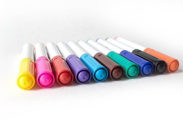 Photo of markers. Markers for drawing. Stationery. The subject of the office. - Foto, Bild