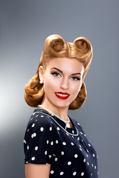 Pin-up Style. Styled Fashion Model in Retro Dress - Glamour - Photo, image