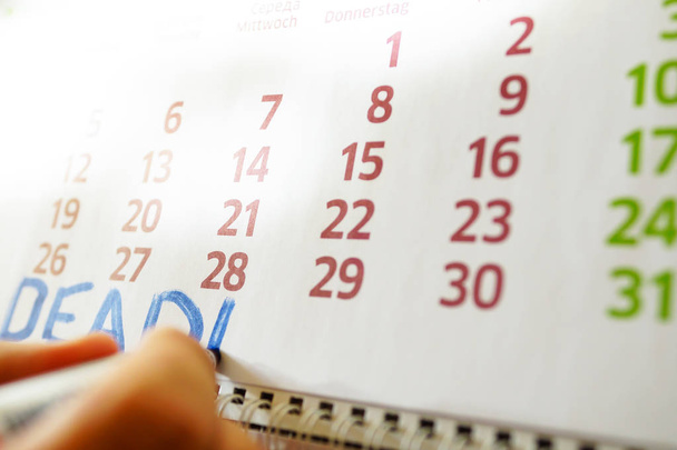 Маркировка в календаре рабочего стола, маркеры
. - Фото, изображение