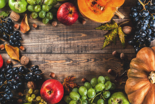 Frutas de outono sazonais e abóbora
 - Foto, Imagem