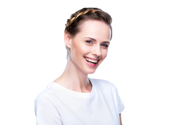 femme souriante en T-shirt blanc
 - Photo, image