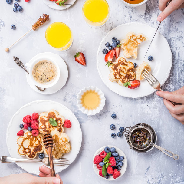Сніданок з шотландськими млинцями
 - Фото, зображення