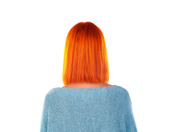 Vörös hajú fiatal nő - Fotó, kép