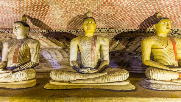 Печерний храм комплекс у Dambulla, Шрі-Ланка - Фото, зображення