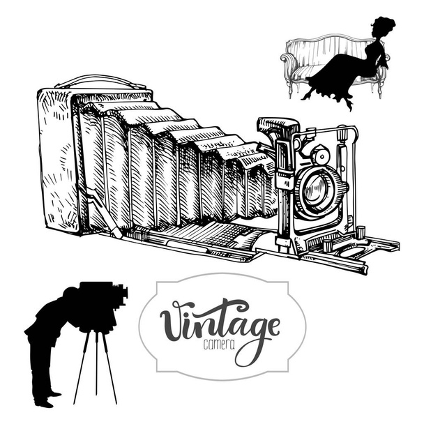 elle çizilmiş vintage fotoğraf makinesi - Vektör, Görsel