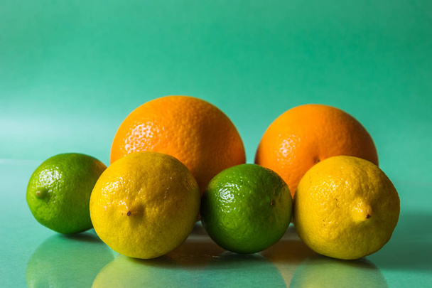 消費のための柑橘系の果物 - 写真・画像