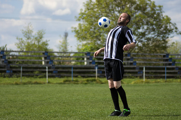 hrající fotbalista - Fotografie, Obrázek