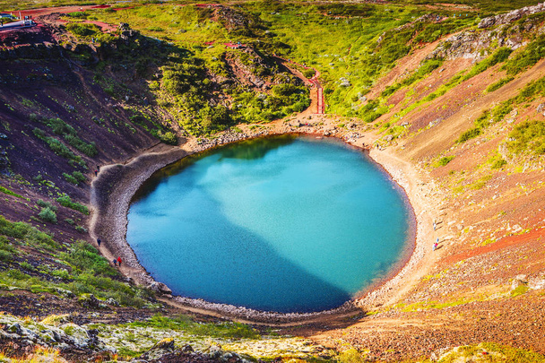 İzlanda'daki volkanik Göller. Gün batımında doğal peyzaj. - Fotoğraf, Görsel