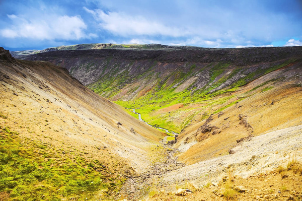 Beautiful scenic landscape of Icelandic nature. - 写真・画像