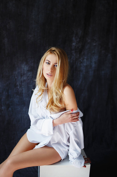 fashion luxury blonde girl in mans shirt - Fotoğraf, Görsel