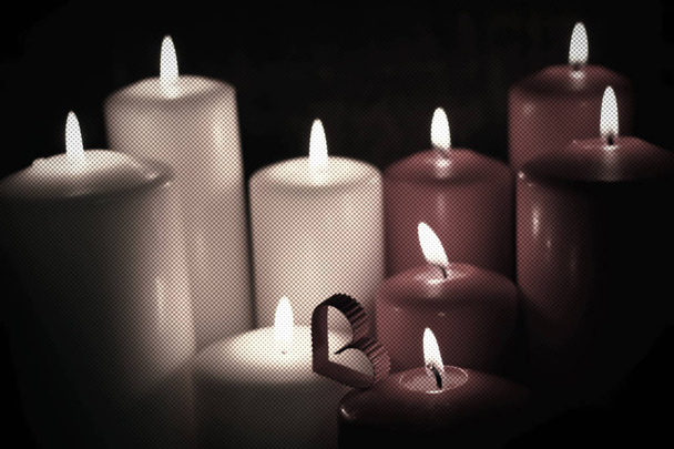 pehmentänyt rakkaus sydämen muoto kynttilä pilkullinen
 - Valokuva, kuva