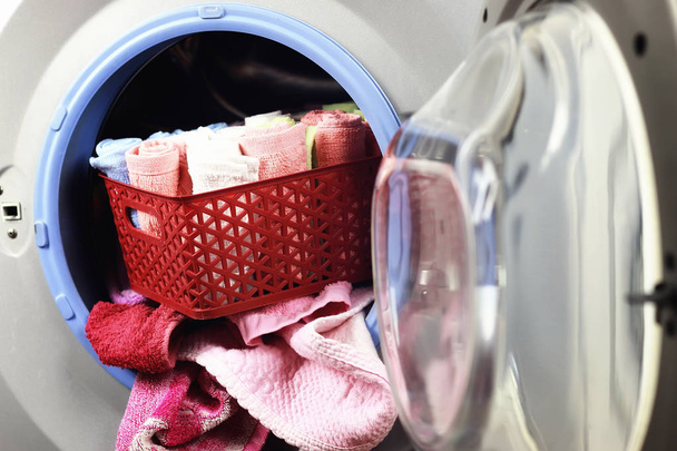 makine yıkama el koymak - Fotoğraf, Görsel