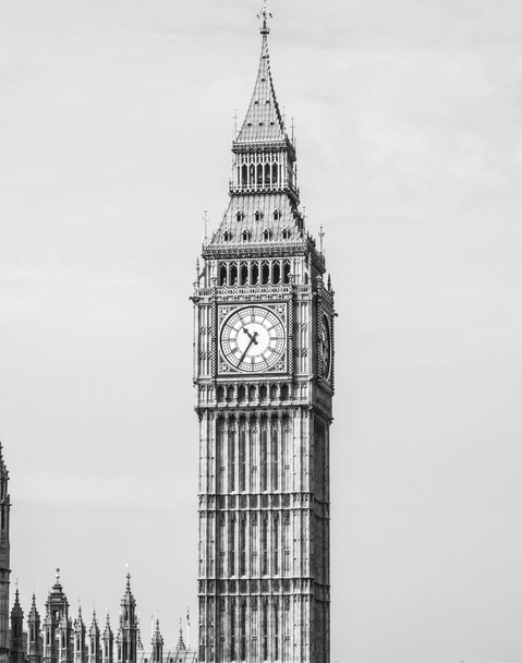 Королева Єлизавета вежа з Біг-Бен у Вестмінстері - Фото, зображення