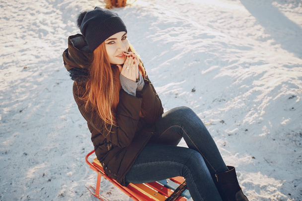 dívka v zimě města - Fotografie, Obrázek