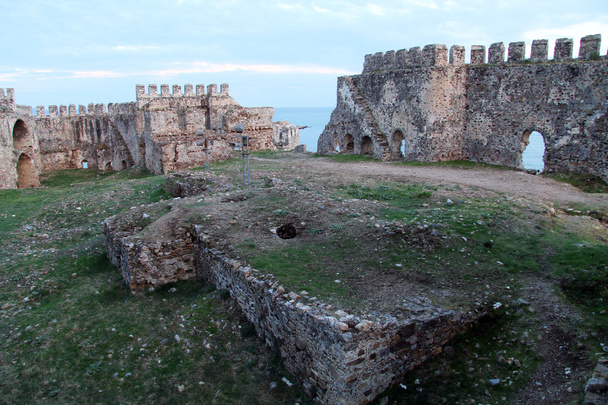 Внутри крепости Момер
 - Фото, изображение