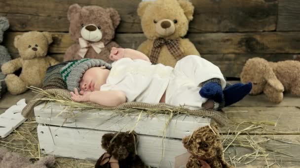 ニット帽子で赤ちゃんの睡眠. - 映像、動画
