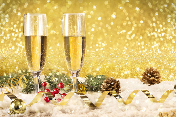 Toast champagne,golden background - Φωτογραφία, εικόνα