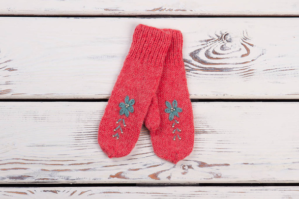Cute handmade knitted mittens - Photo, Image