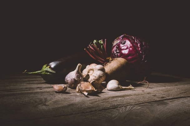 ripe vegetables on table - Foto, Imagen