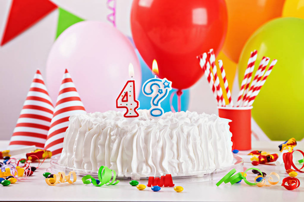 Birthday Cake And Decoration - Foto, imagen