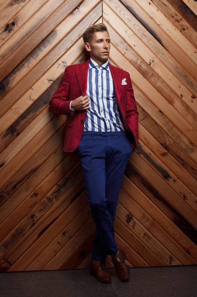 Confident man in stylish clothes - Fotografie, Obrázek